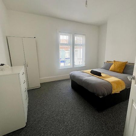 Spacious 3 Bed - Efc Stays 리버풀 외부 사진