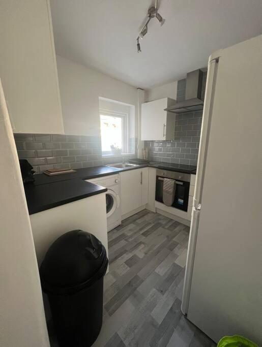Spacious 3 Bed - Efc Stays 리버풀 외부 사진