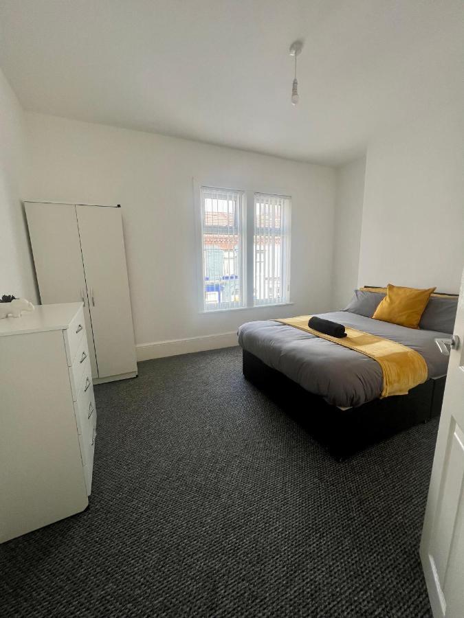 Spacious 3 Bed - Efc Stays 리버풀 외부 사진